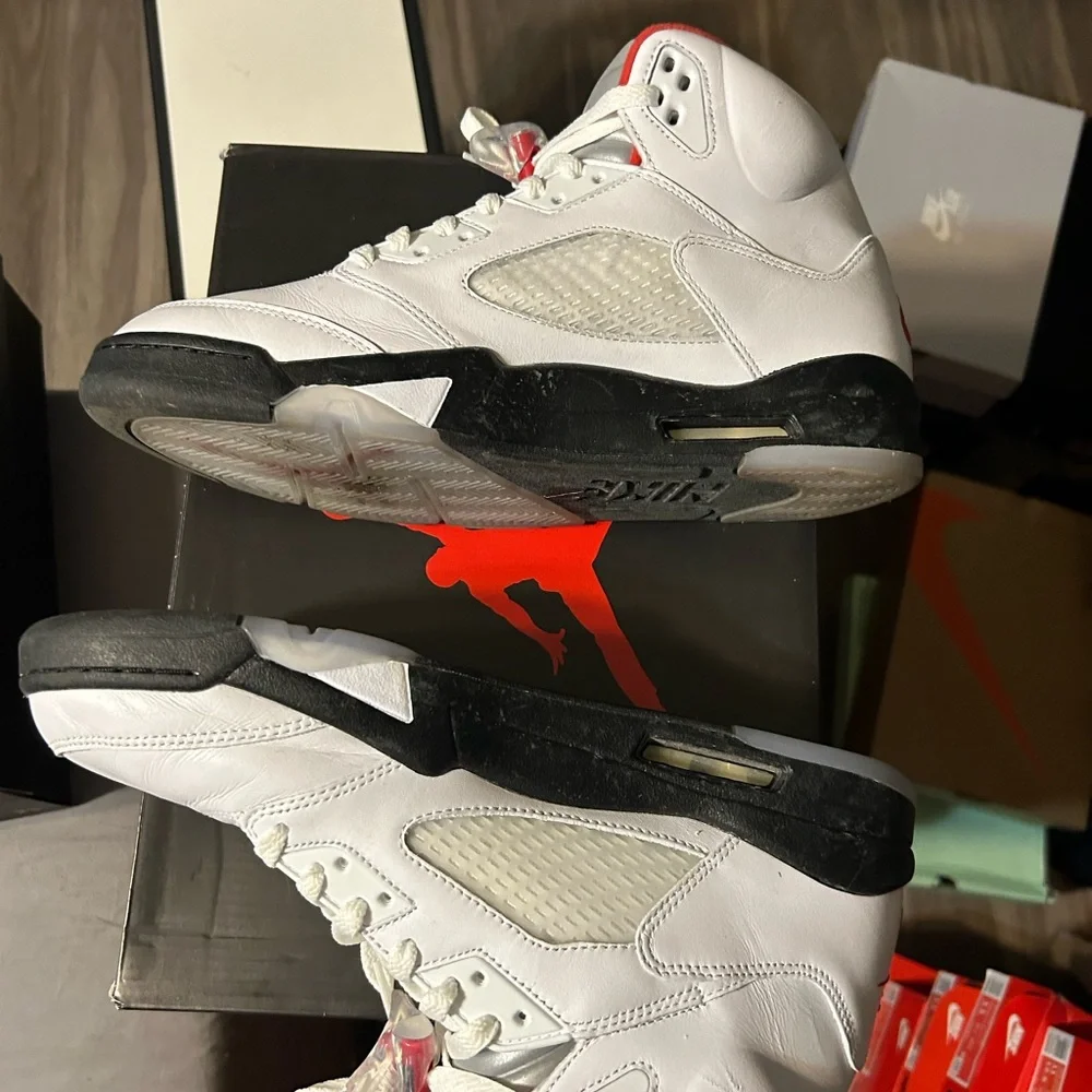 Jordan 5 - Picture 5 of 6